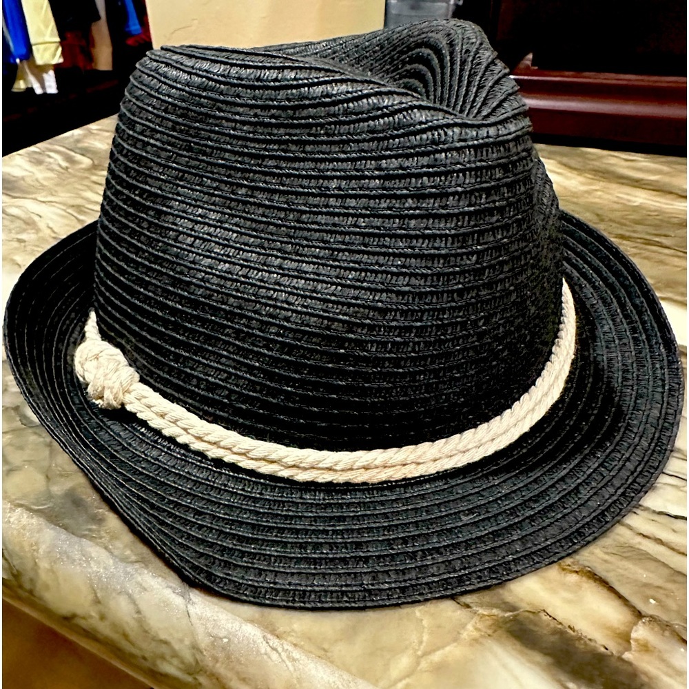 Black fedora with nautical rope band